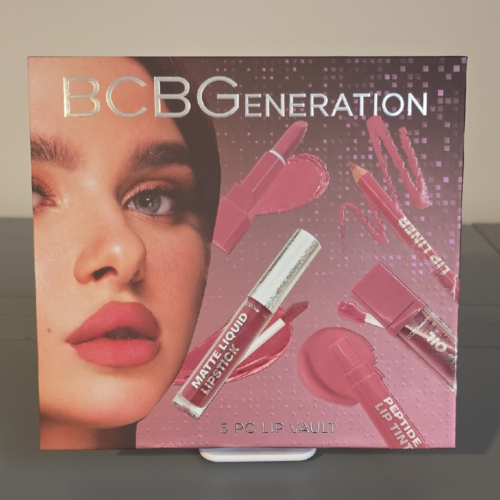 BCBGENERATION NEW 5Pc Lip Vault
